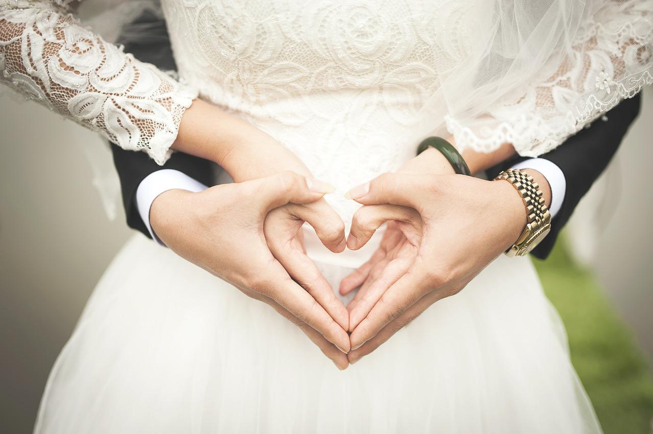 Czy warto decydować się na drukowane zaproszenia ślubne? 